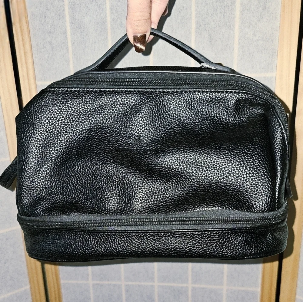 Vegan leather zip up travel bag